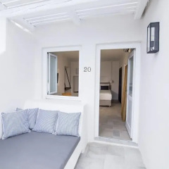 Отель Porto Fira Suites 4* Стандартный номер с различными типами кроватей фото 14