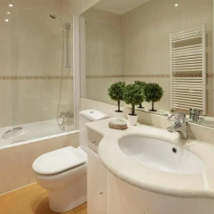 Отель Easo Garden Apartment by FeelFree Rentals Испания, Сан-Себастьян - отзывы, цены и фото номеров - забронировать отель Easo Garden Apartment by FeelFree Rentals онлайн ванная фото 2