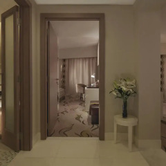 Отель Hilton Capital Grand Abu Dhabi 5* Представительский люкс с различными типами кроватей