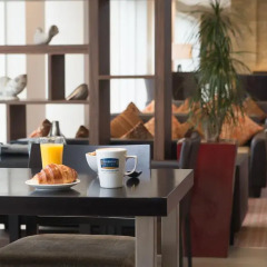 Отель Staybridge Suites London- Stratford в номере фото 2