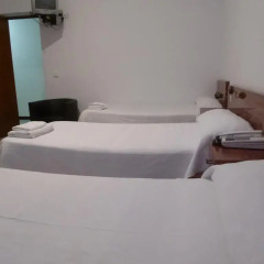 Отель Hostal Americano комната для гостей фото 3