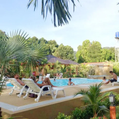 Отель Peaceful Resort Koh Lanta Ланта бассейн