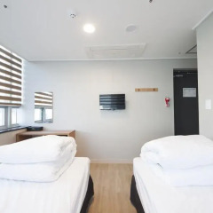 Отель K-Guesthouse Dongdaemun Premium 2* Стандартный номер с 2 отдельными кроватями фото 8