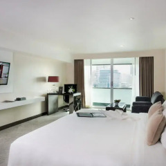 Отель Furama Silom, Bangkok 3* Номер Делюкс с разными типами кроватей