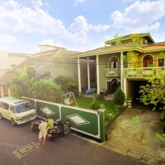 Отель Frangipani Motel Галле парковка