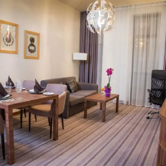Отель Best Western Premier Sofia Airport Hotel Болгария, София - 1 отзыв об отеле, цены и фото номеров - забронировать отель Best Western Premier Sofia Airport Hotel онлайн комната для гостей фото 3