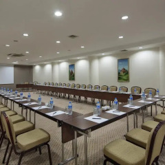 Отель Hilton Kayseri с домашними животными