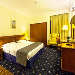 Отель Rolla Residence Hotel Apartment ОАЭ, Дубай - отзывы, цены и фото номеров - забронировать отель Rolla Residence Hotel Apartment онлайн сейф в номере