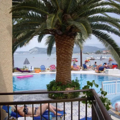 Marias Beach Hotel бассейн
