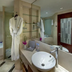 Kuntai Royal Hotel ванная