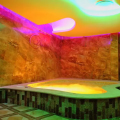 Discret Hotel & SPA бассейн