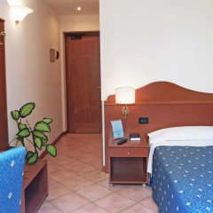 Hotel Cris 3* Стандартный номер с различными типами кроватей