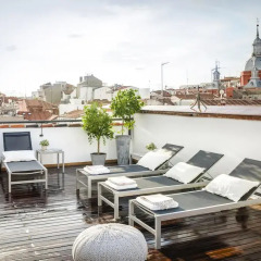 Апартаменты Eric Vökel Boutique Apartments - Madrid Suites бассейн фото 3