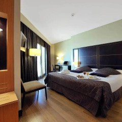 Отель Eurostars Monumental 4* Улучшенный номер с разными типами кроватей