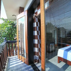 Отель Quang Xuong Homestay балкон