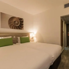 Отель AX ¦ Seashells Resort at Suncrest 4* Номер категории Эконом с различными типами кроватей