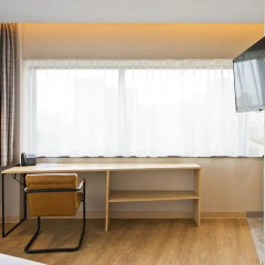 Urban Lodge Hotel 4* Стандартный номер с 2 отдельными кроватями фото 4