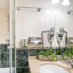 Leonardo Praha Hotel 4* Улучшенный номер фото 10