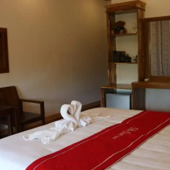 Отель Villa Oasis Luang Prabang 3* Номер Делюкс с двуспальной кроватью фото 10