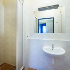Dizzy Daisy Hostel Riviera Кровать в общем номере с двухъярусной кроватью фото 4