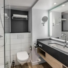 Отель Holiday Inn Munich - City Centre 4* Стандартный номер с двуспальной кроватью фото 8