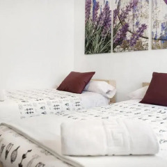 Отель Enzo B&B Montjuic 2* Стандартный номер с 2 отдельными кроватями (общая ванная комната) фото 3