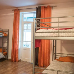 Lisbon World Hostel Кровать в общем номере фото 16