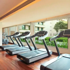 Отель The Oberoi Gurgaon фитнесс-зал