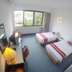 Phuket Town Inn Hotel Phuket сейф в номере