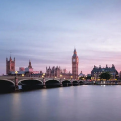 Отель Holiday Inn Express London - ExCeL пляж