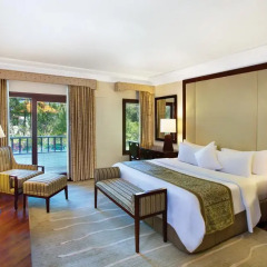 Отель The Laguna, a Luxury Collection Resort & Spa, Nusa Dua, Bali 5* Представительский люкс с различными типами кроватей