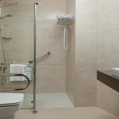 Отель NH Avenida Jerez 4* Стандартный номер с двуспальной кроватью фото 4