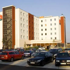 Ibis Hotel Plzen Пльзень парковка