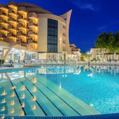 Fiesta M Hotel бассейн фото 3