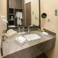 Отель Isla Natura Beach Huatulco 5* Стандартный номер с различными типами кроватей фото 5