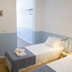 Отель Lisbon Check-In Guesthouse 3* Стандартный номер с различными типами кроватей фото 5