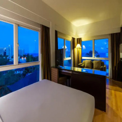 Апартаменты RCG Suites Pattaya Serviced Apartment Студия с различными типами кроватей фото 4