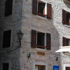 Отель Montenegro Hostel B&B Kotor Черногория, Котор - отзывы, цены и фото номеров - забронировать отель Montenegro Hostel B&B Kotor онлайн балкон