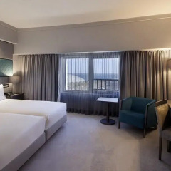 Отель Tivoli Oriente 4* Улучшенный номер с 2 отдельными кроватями фото 8