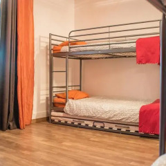 Lisbon World Hostel Кровать в общем номере фото 17
