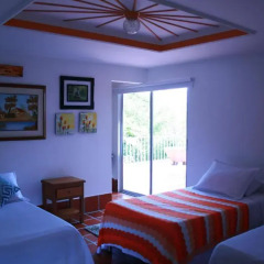 Finca Hotel el Caney del Quindio 2* Стандартный семейный номер с двуспальной кроватью