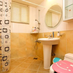 Отель Bounce Guesthouse Hongdae (Foreigners Only) Кровать в женском общем номере с двухъярусной кроватью фото 4