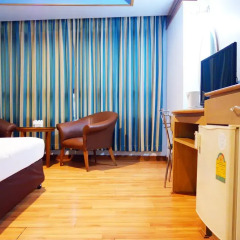 Отель The Bavana Surawong Bangkok 3* Стандартный номер фото 9