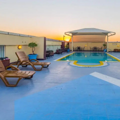 Отель Imperial Suites бассейн фото 2