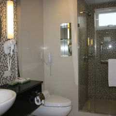 Legacy Suites Hotel Sukhumvit by Compass Hospitality 4* Люкс с разными типами кроватей фото 13