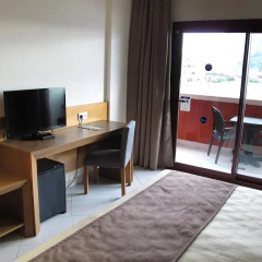 Отель Ohtels Campo De Gibraltar удобства в номере