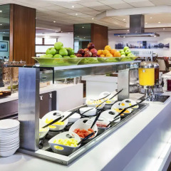 Отель Holiday Inn London Kensington Forum 4* Стандартный номер с различными типами кроватей фото 9