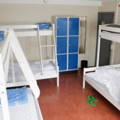STF Malmö City Hostel & Hotel Кровать в мужском общем номере с двухъярусной кроватью