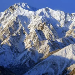 Отель Bears Den Mountain Lodge Хакуба