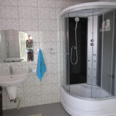 Отель Eco Lodge in the Caucasus Wildlife Refuge Армения, Лусарат - отзывы, цены и фото номеров - забронировать отель Eco Lodge in the Caucasus Wildlife Refuge онлайн ванная